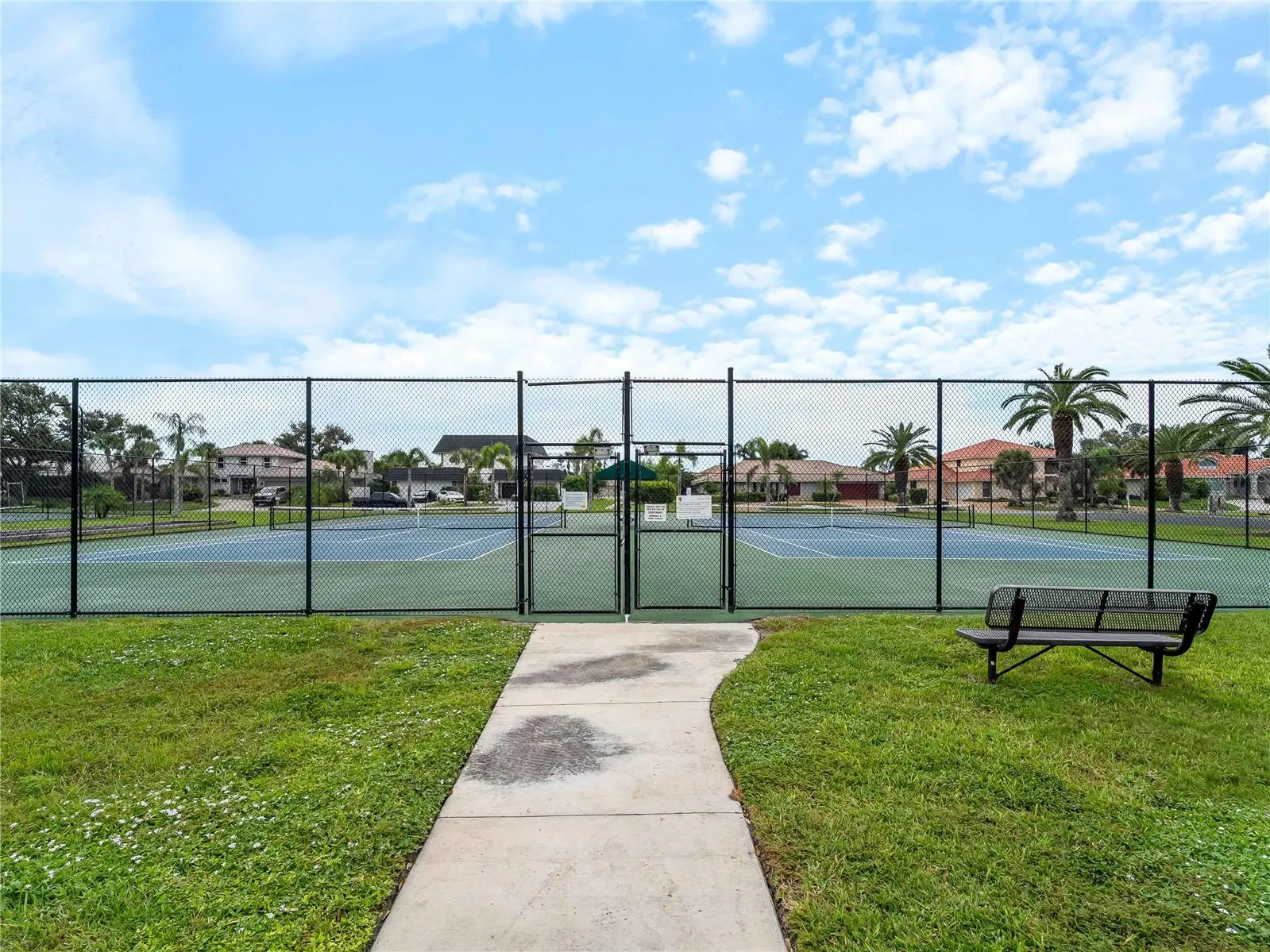 123 WINDWARD DR