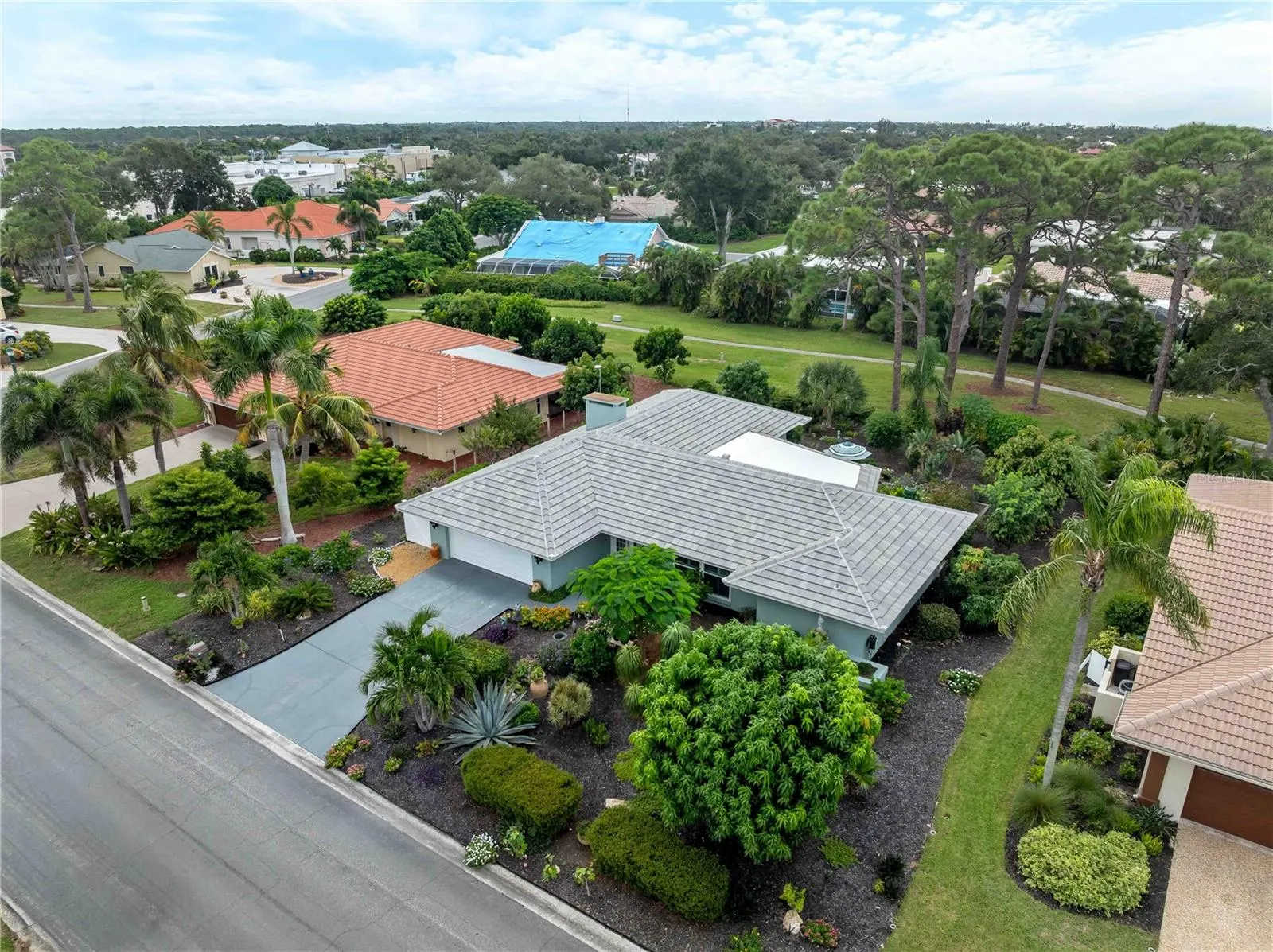 123 WINDWARD DR