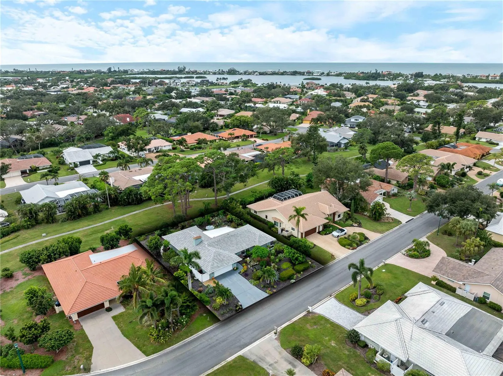 123 WINDWARD DR