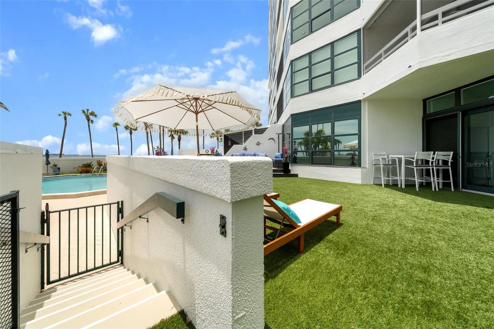 988 BLVD OF THE ARTS #109, #109