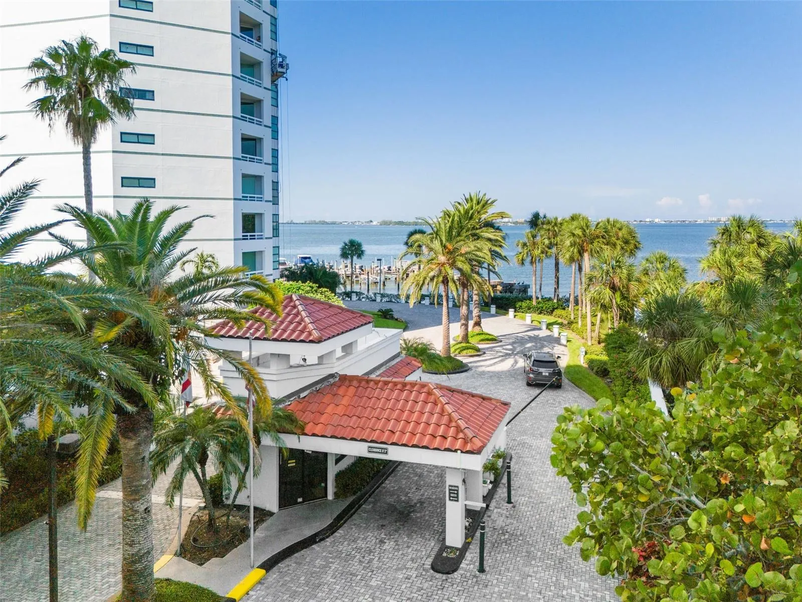 988 BLVD OF THE ARTS #109, #109