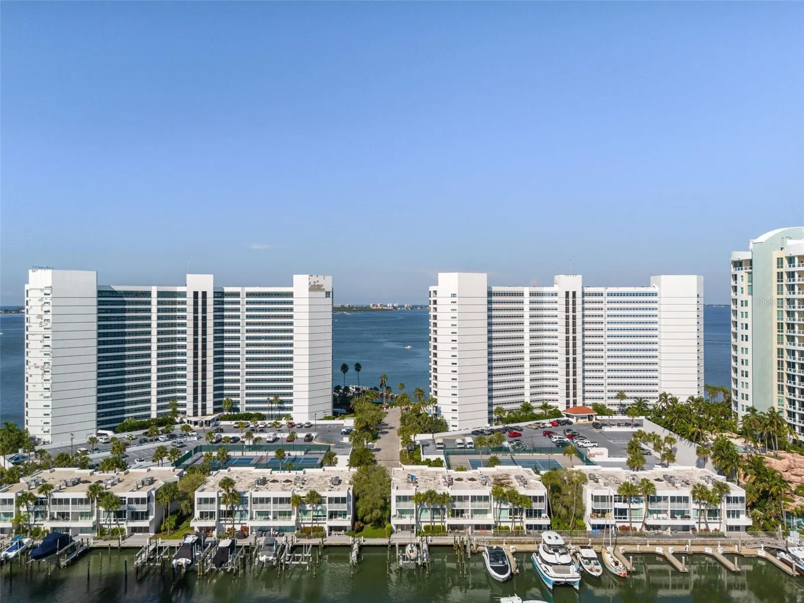 988 BLVD OF THE ARTS #109, #109