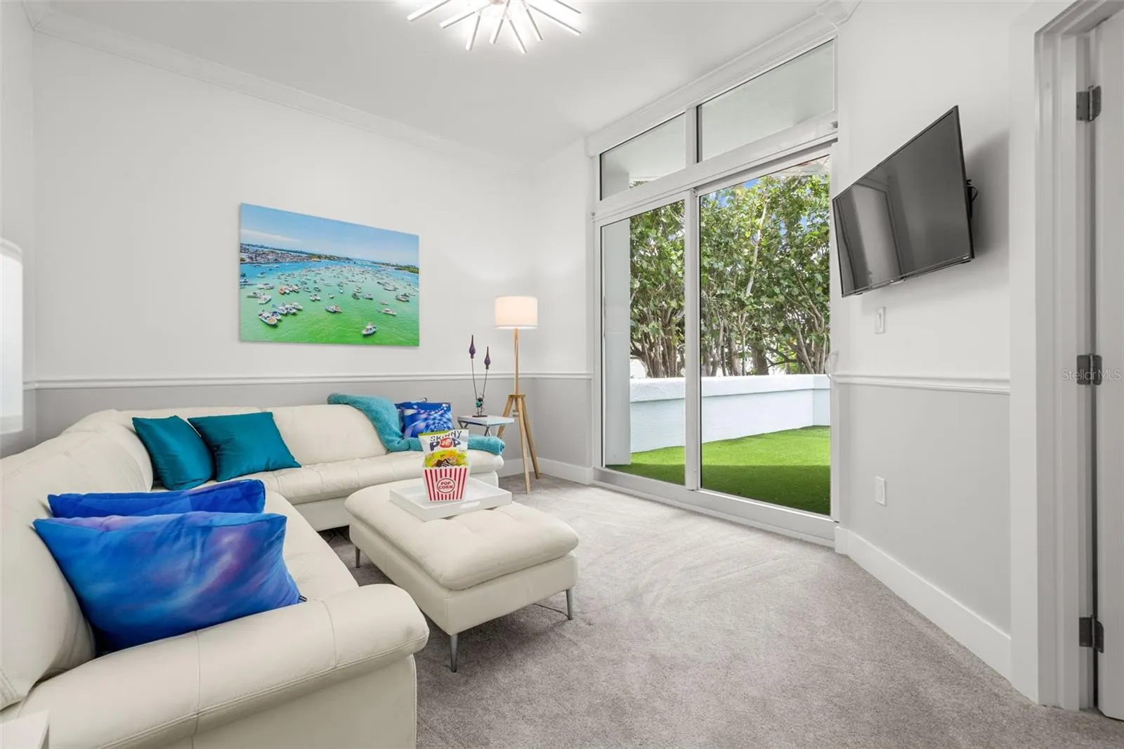 988 BLVD OF THE ARTS #109, #109