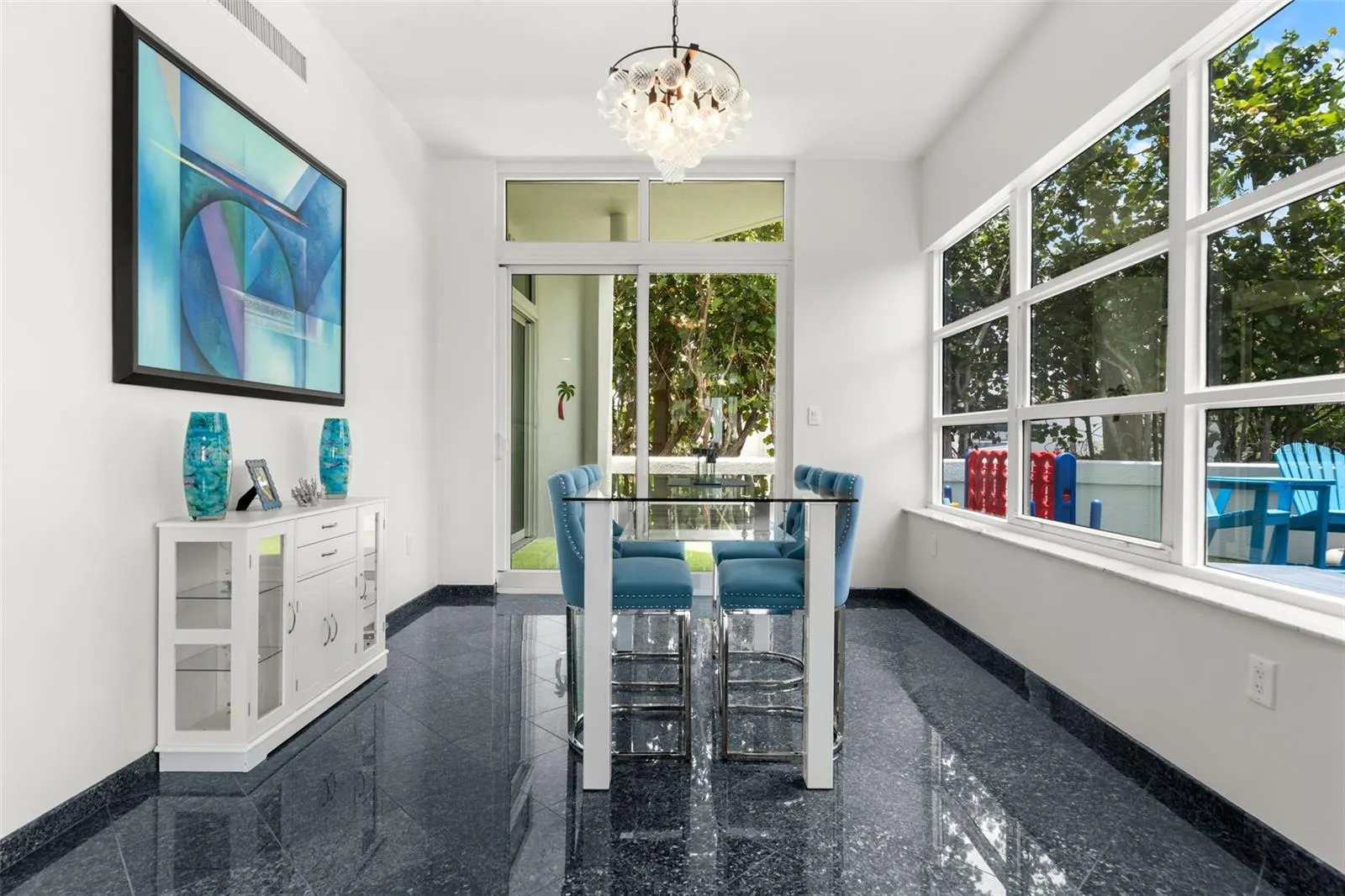 988 BLVD OF THE ARTS #109, #109