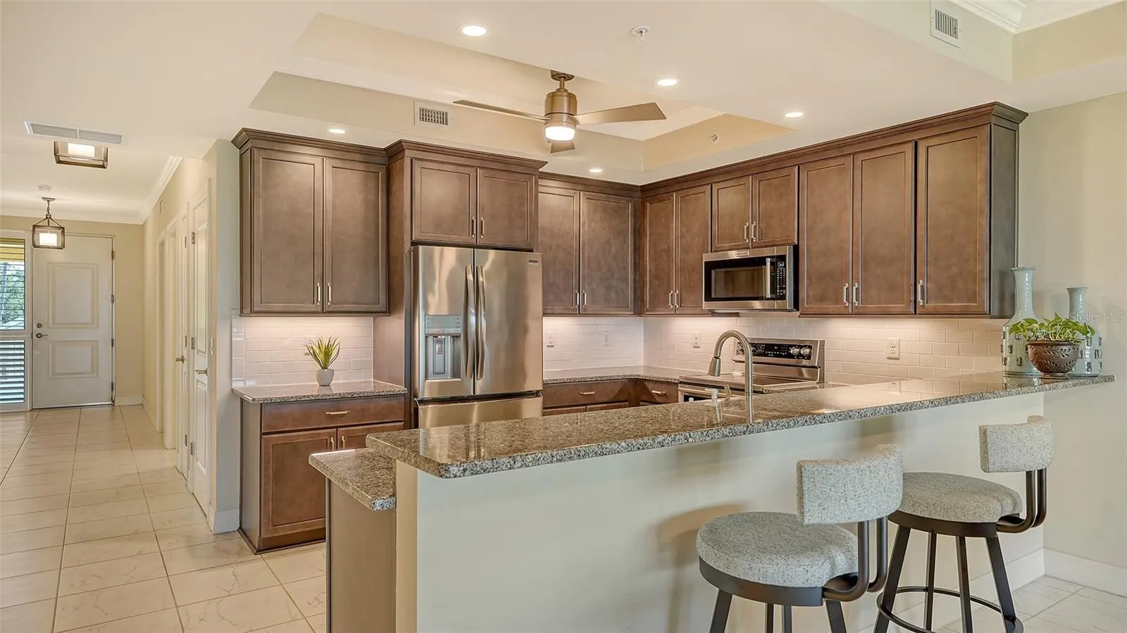 250 HIDDEN BAY DR #302, #302