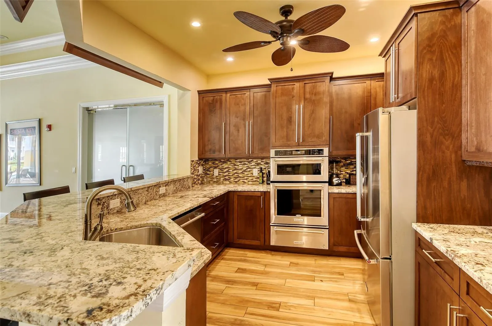 250 HIDDEN BAY DR #302, #302