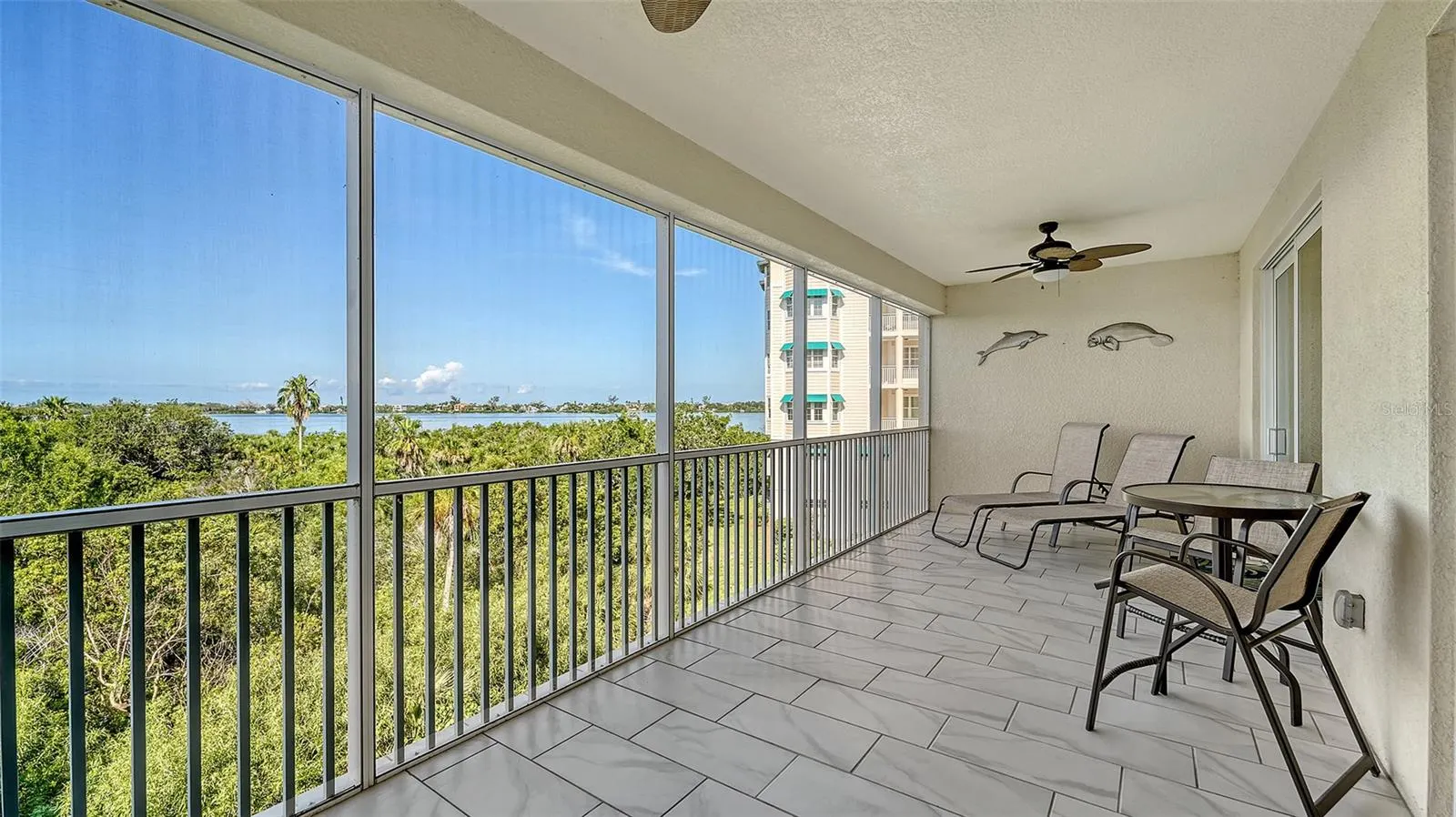 250 HIDDEN BAY DR #302, #302