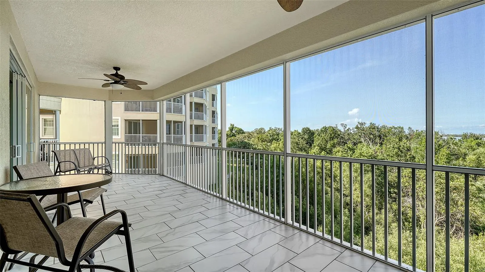 250 HIDDEN BAY DR #302, #302
