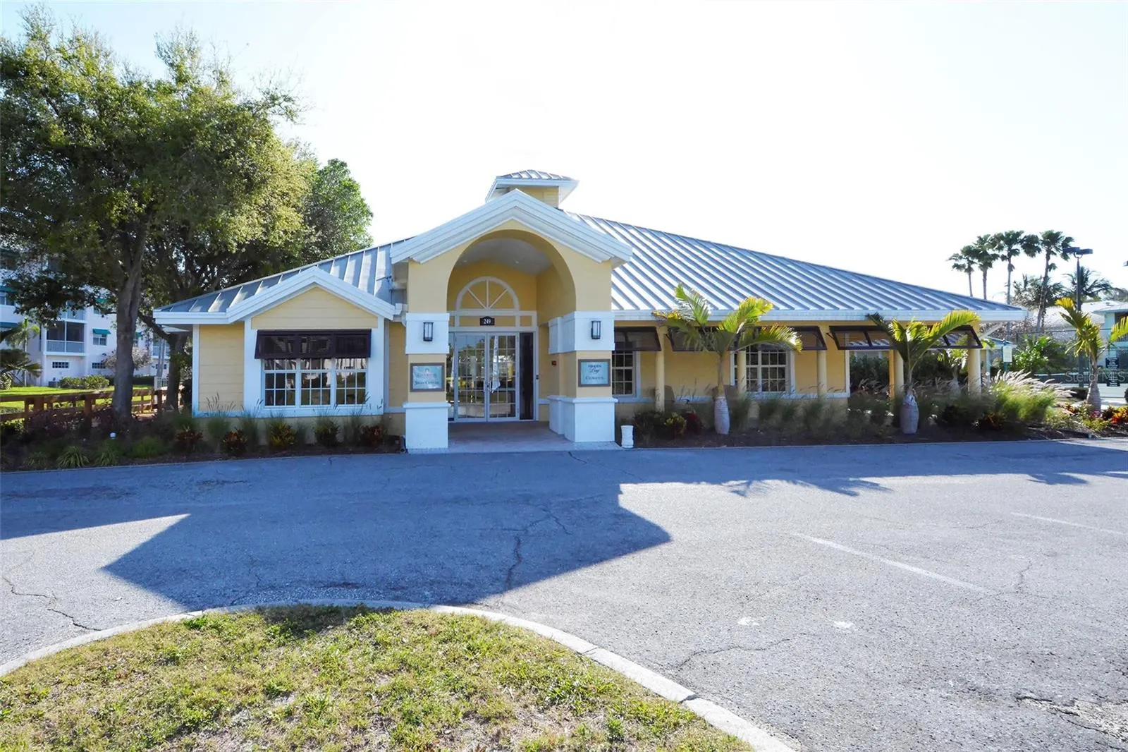 250 HIDDEN BAY DR #302, #302