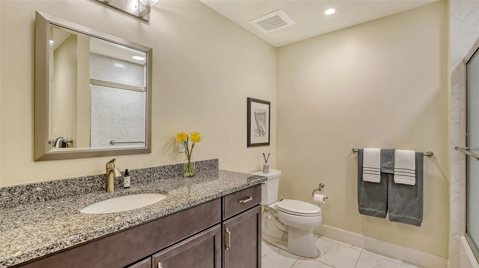 250 HIDDEN BAY DR #302, #302
