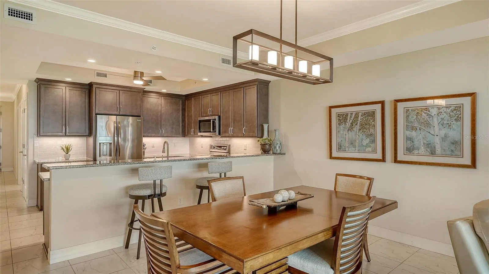 250 HIDDEN BAY DR #302, #302