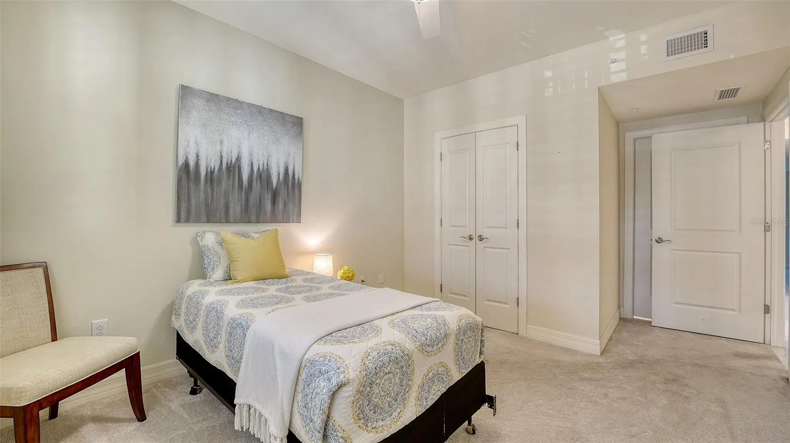 250 HIDDEN BAY DR #302, #302