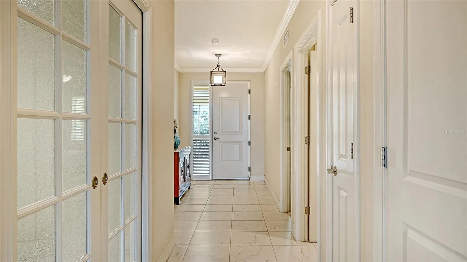 250 HIDDEN BAY DR #302, #302