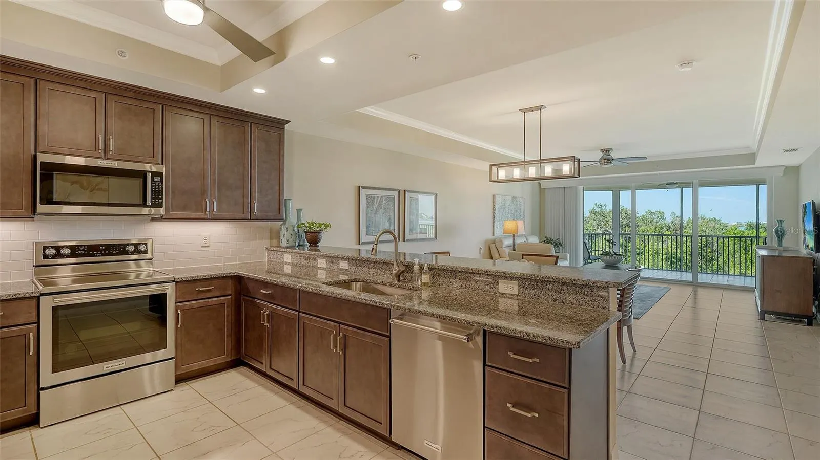 250 HIDDEN BAY DR #302, #302
