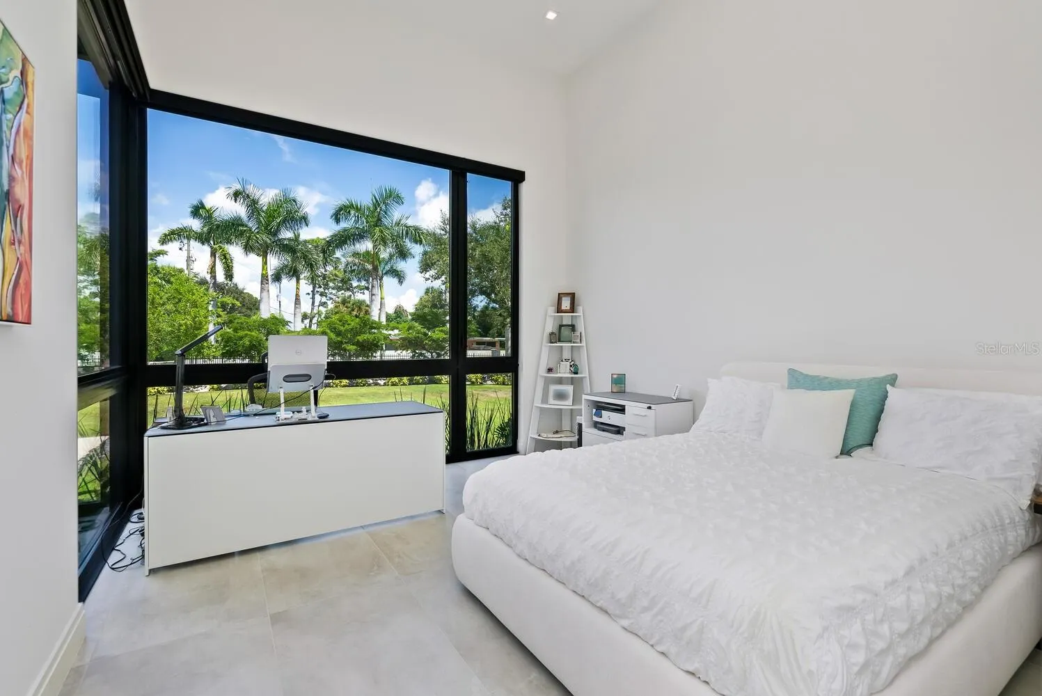 622 BAYSHORE DR