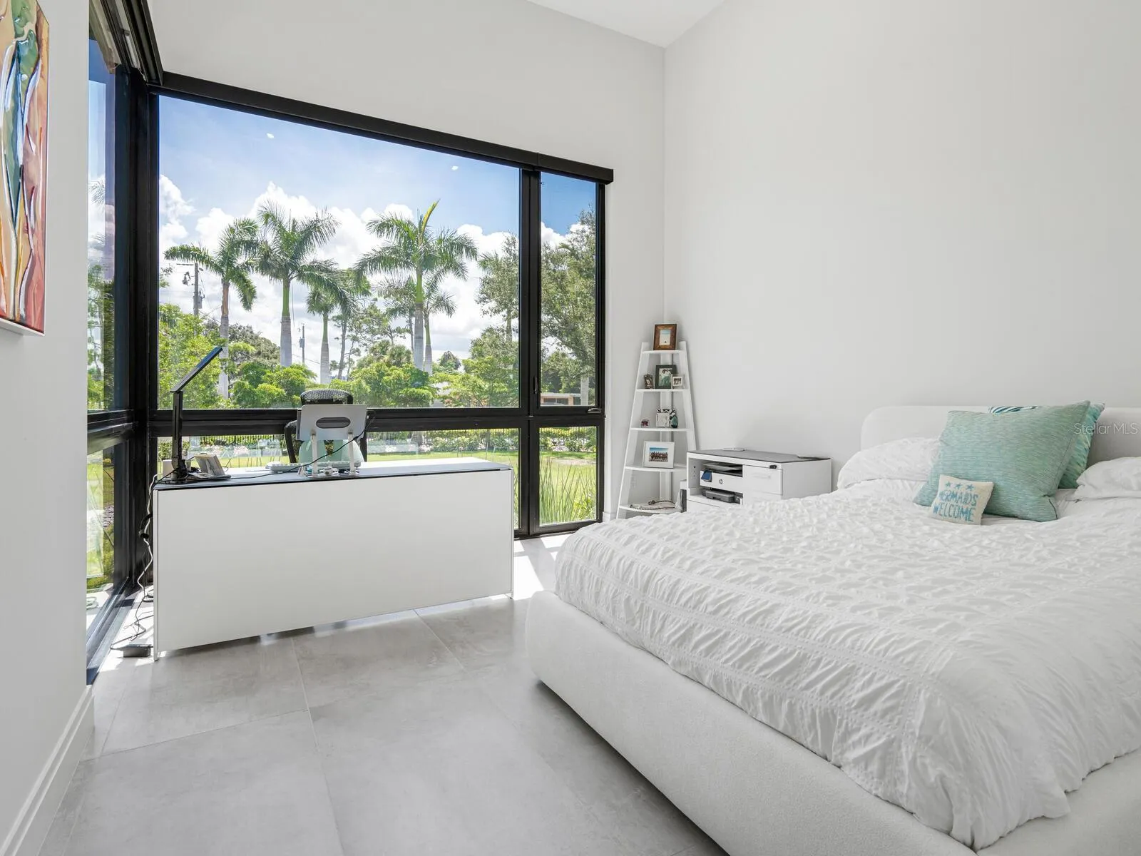 622 BAYSHORE DR