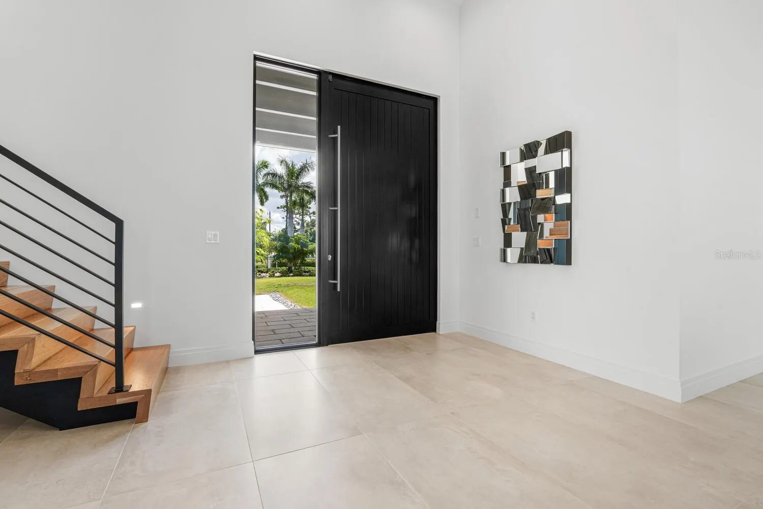 622 BAYSHORE DR