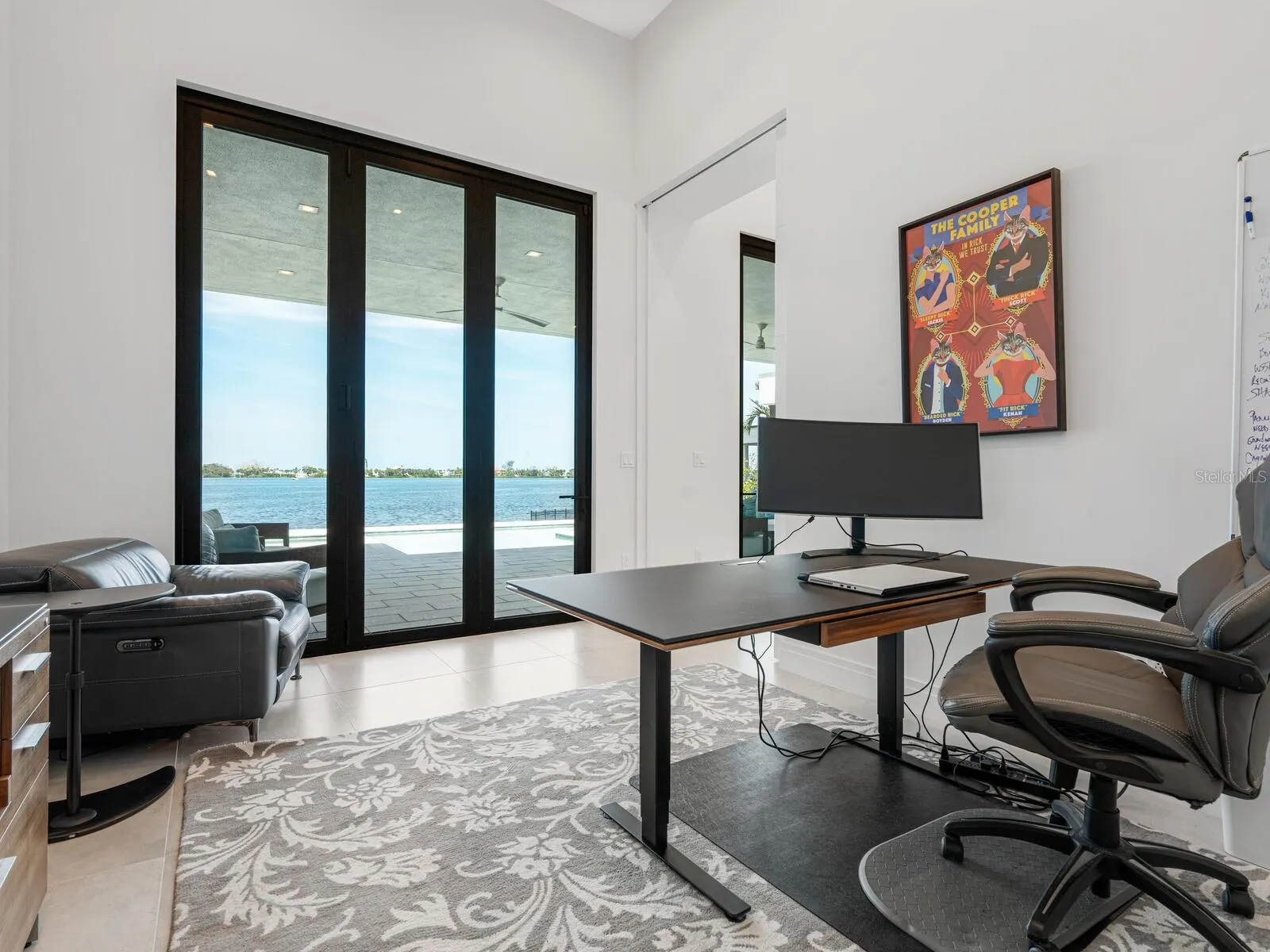 622 BAYSHORE DR