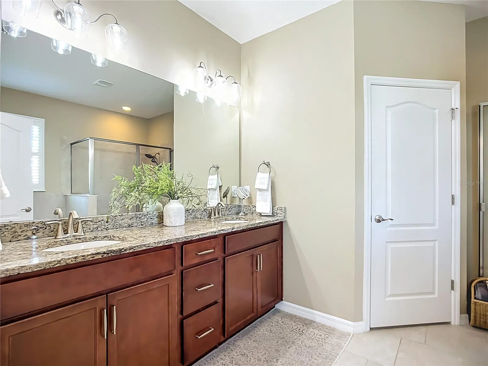 2807 ORIOLE DR