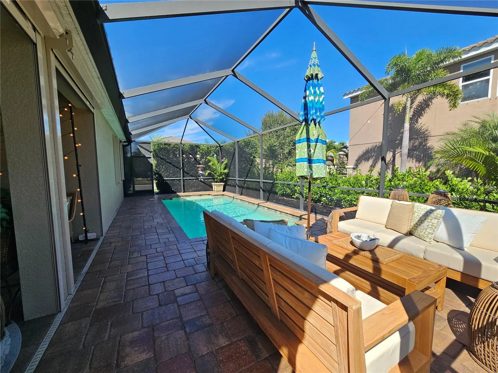 2807 ORIOLE DR
