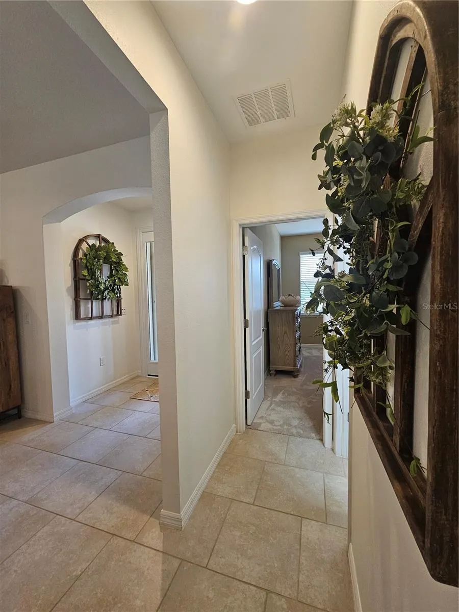 2807 ORIOLE DR