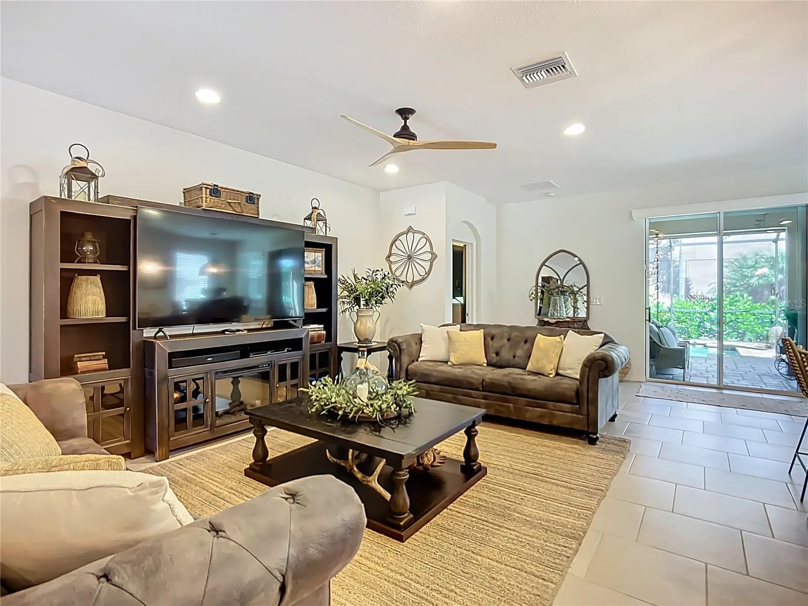 2807 ORIOLE DR