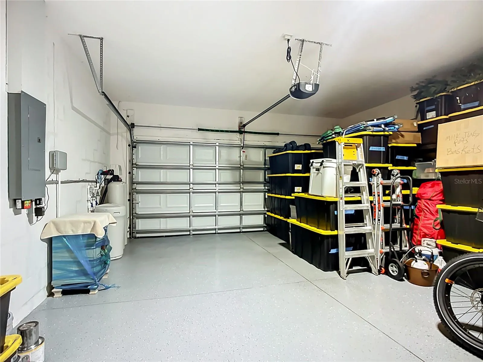 2807 ORIOLE DR