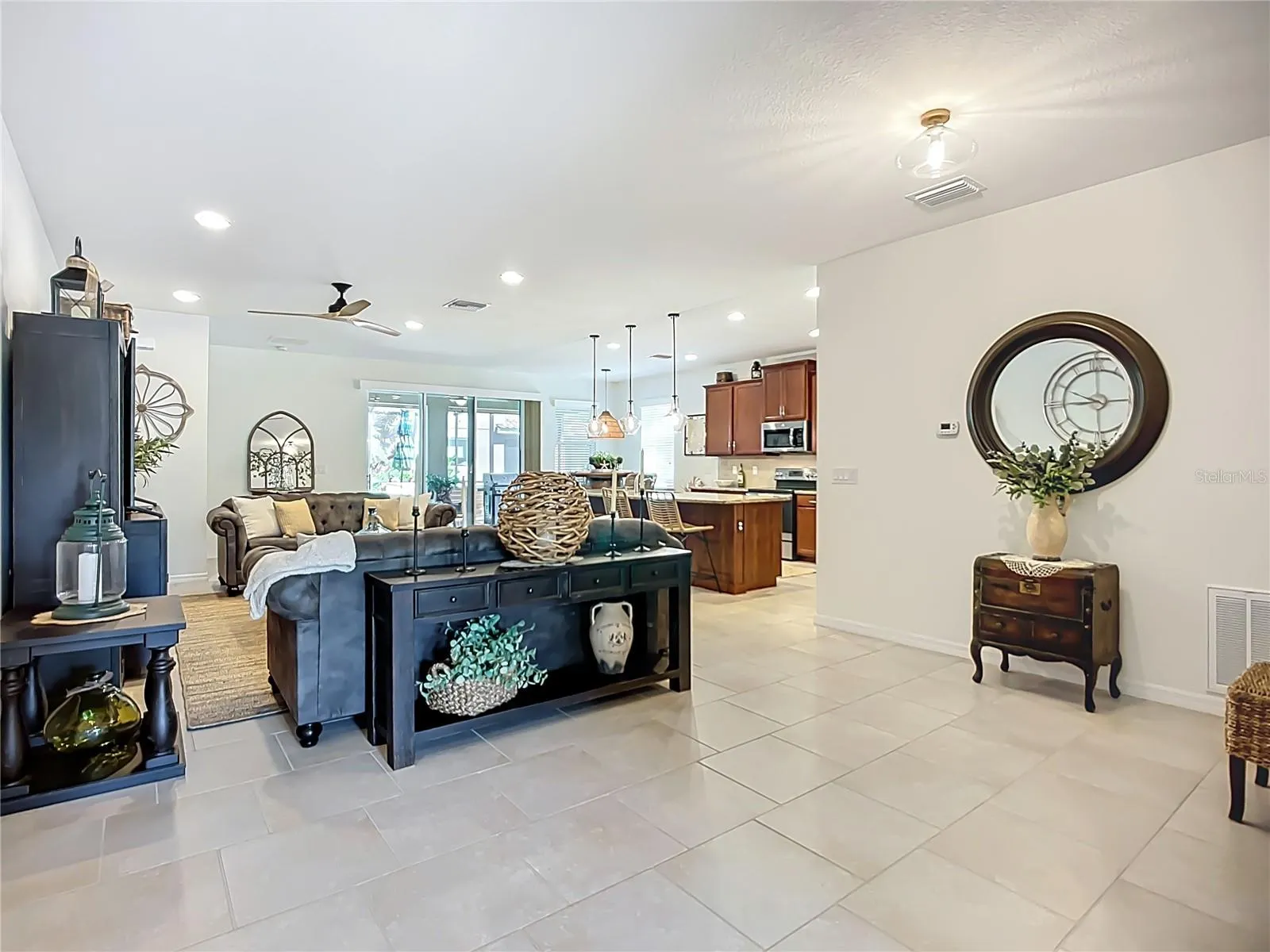 2807 ORIOLE DR
