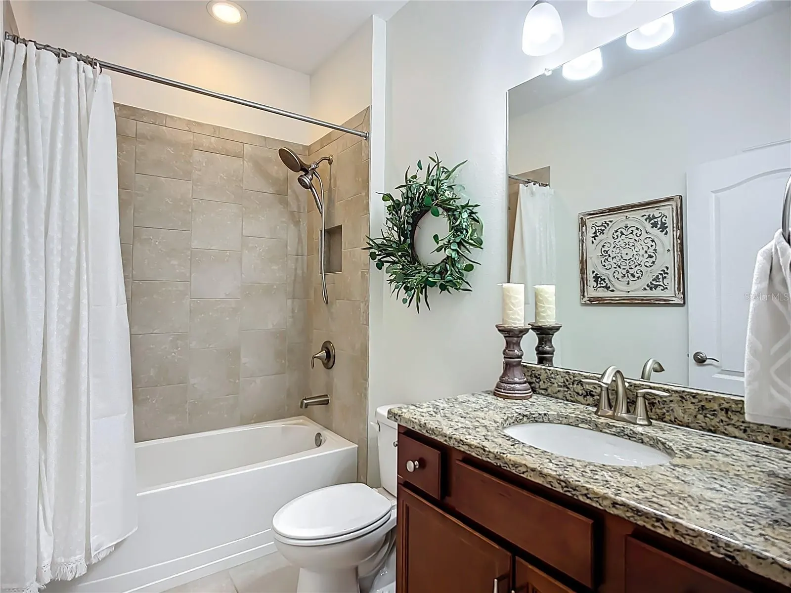 2807 ORIOLE DR