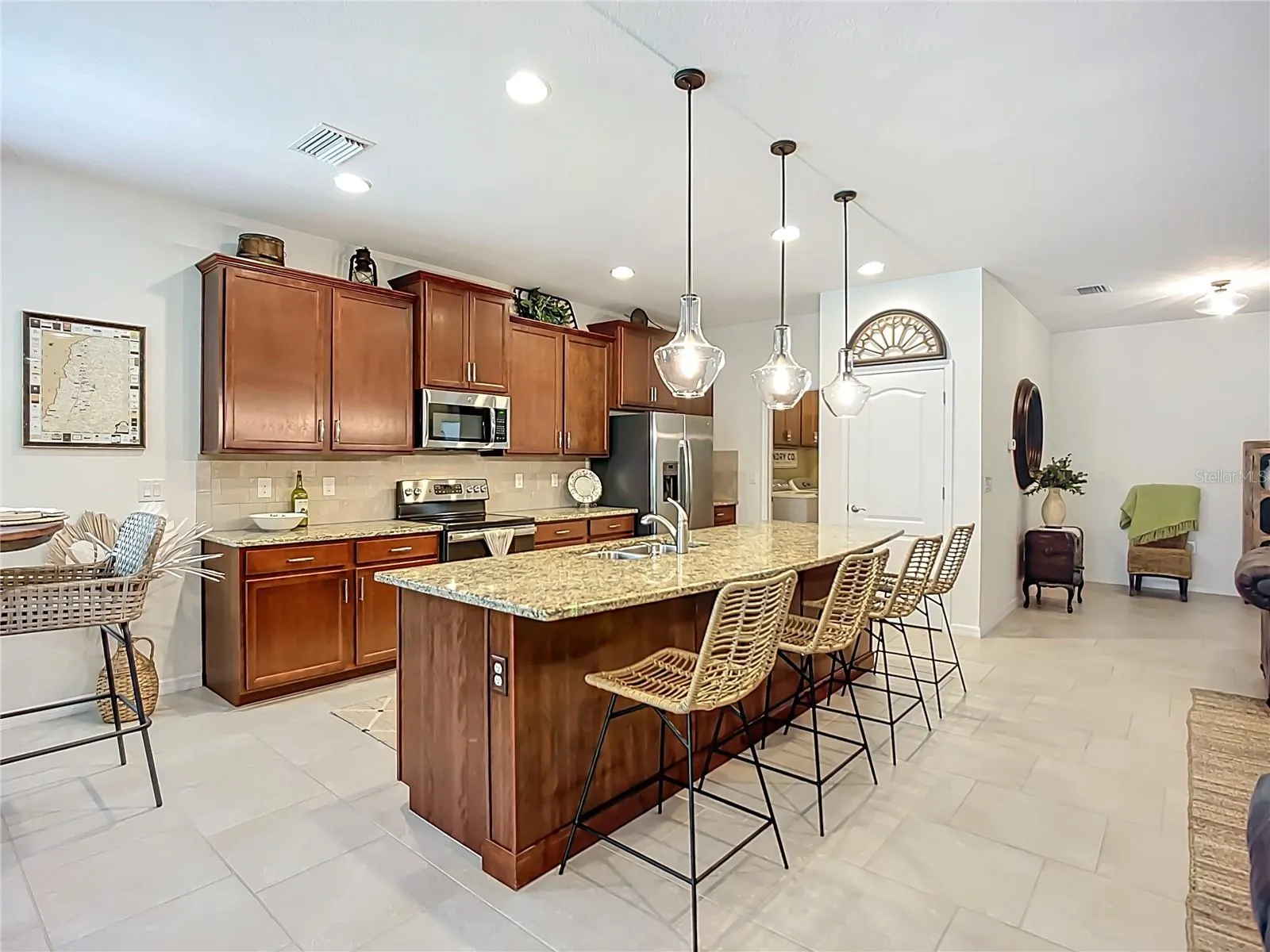 2807 ORIOLE DR