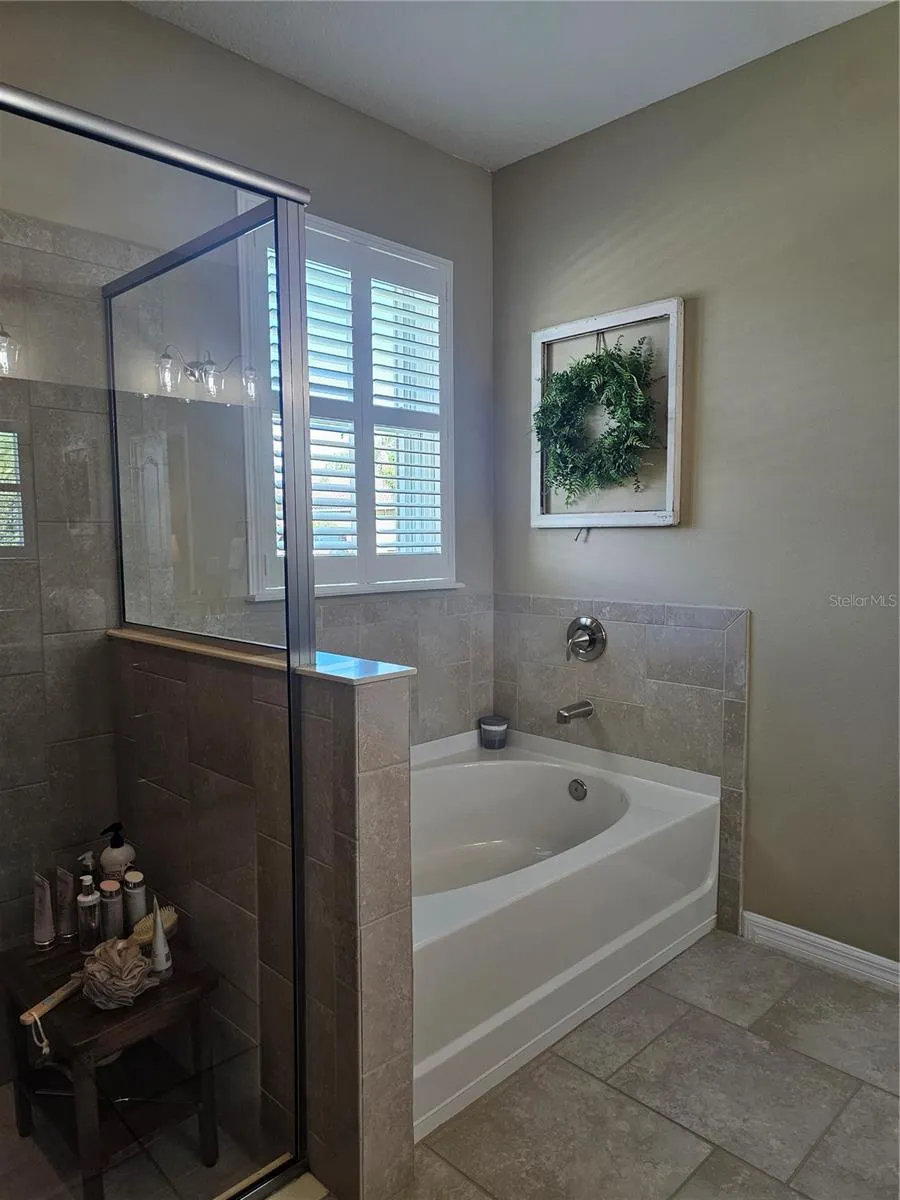 2807 ORIOLE DR