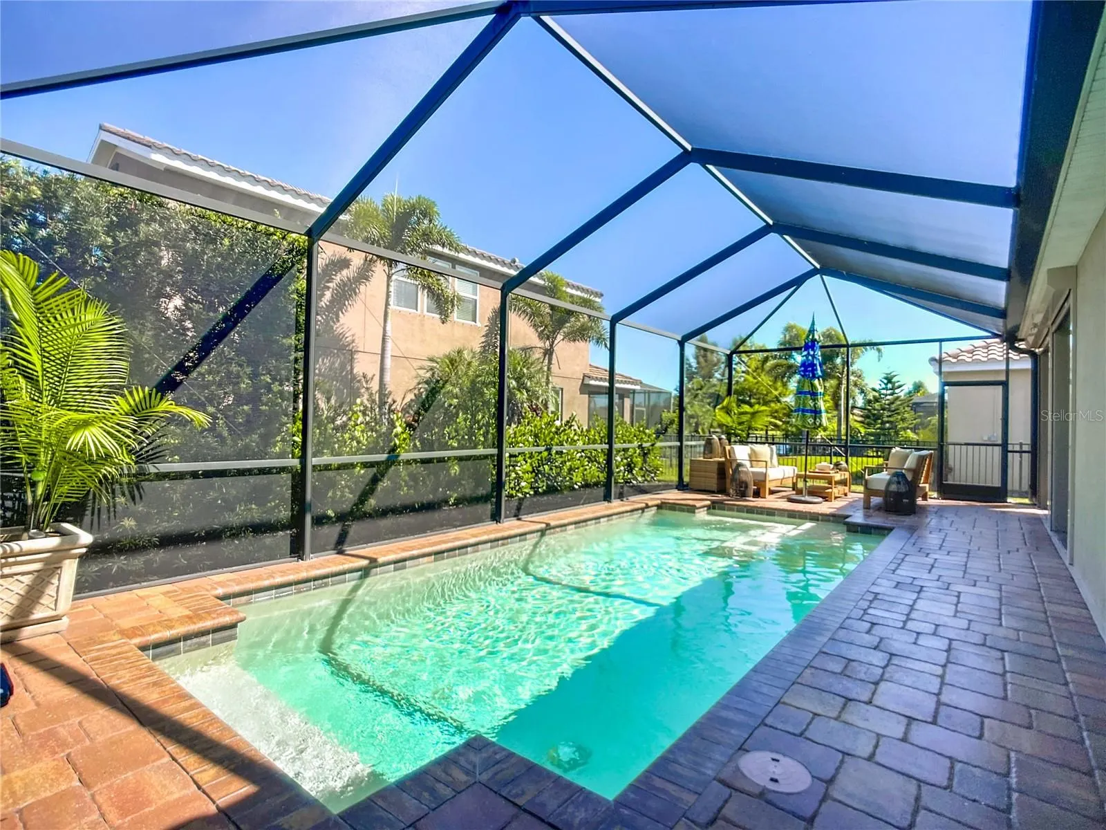 2807 ORIOLE DR