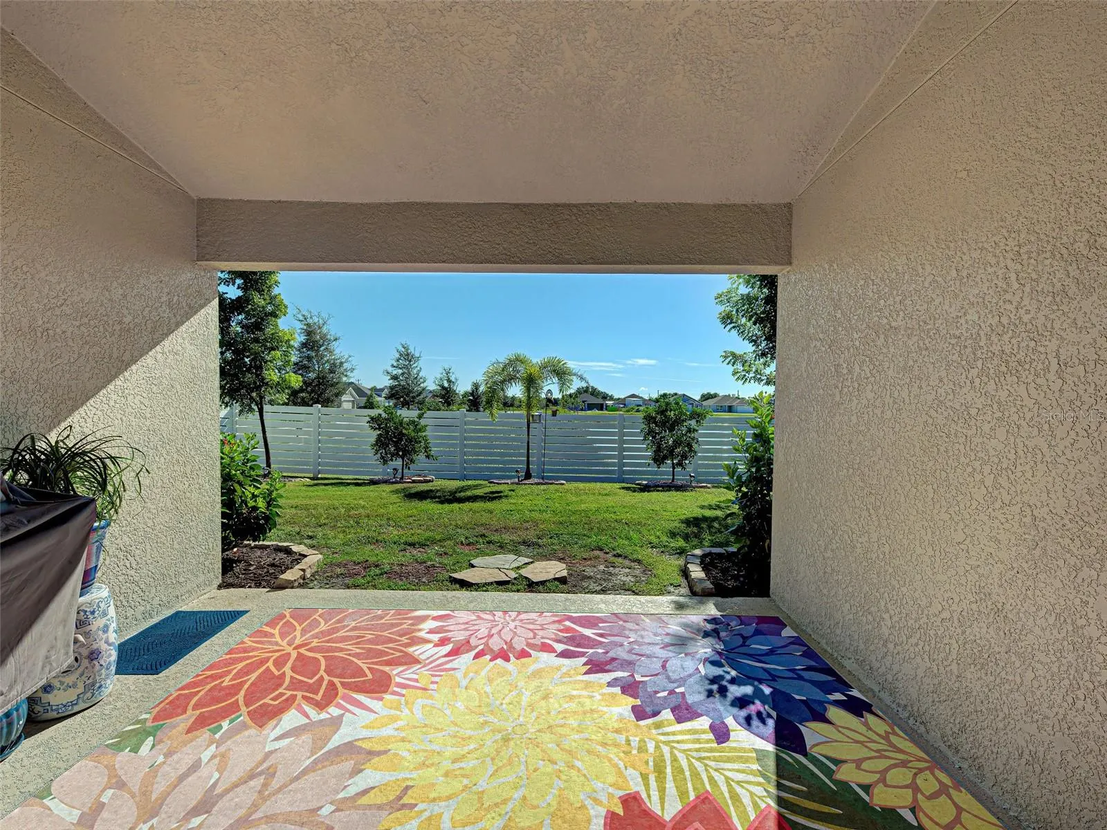 2551 AVERLAND LOOP