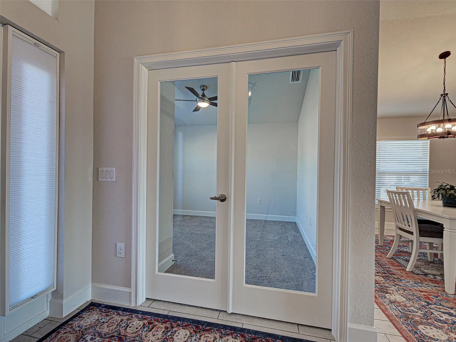2551 AVERLAND LOOP