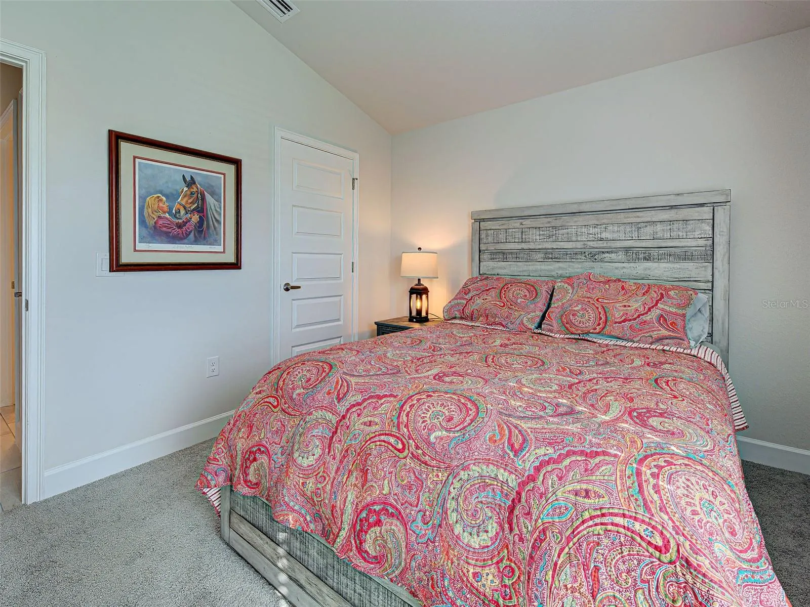 2551 AVERLAND LOOP