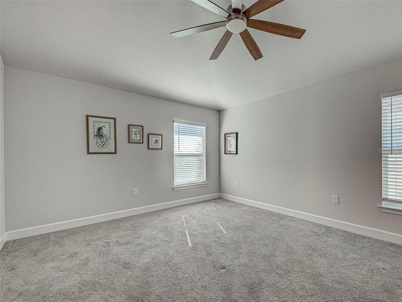 2551 AVERLAND LOOP