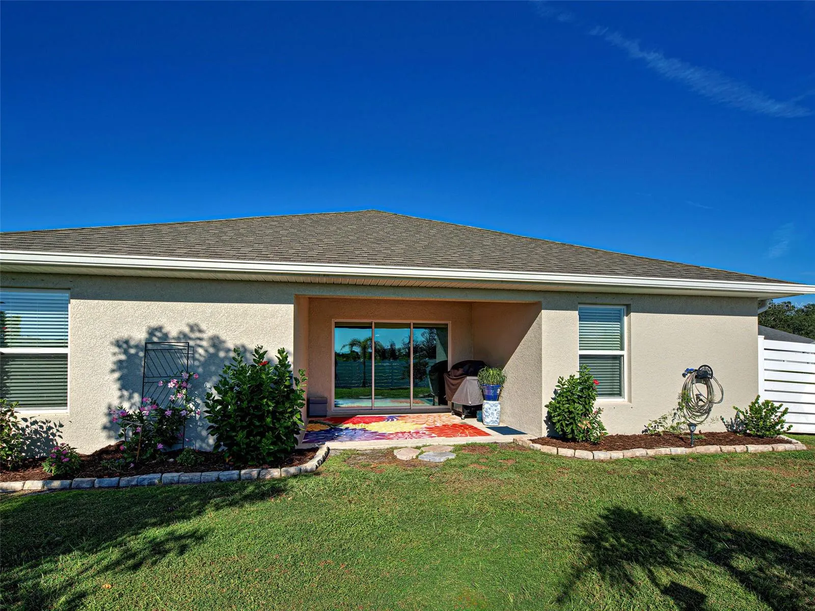 2551 AVERLAND LOOP