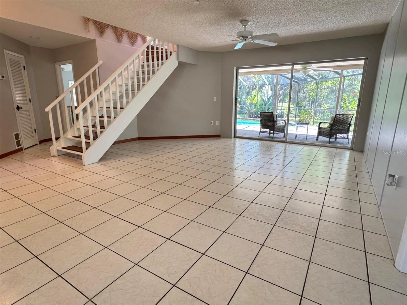 4256 KING RICHARD LN