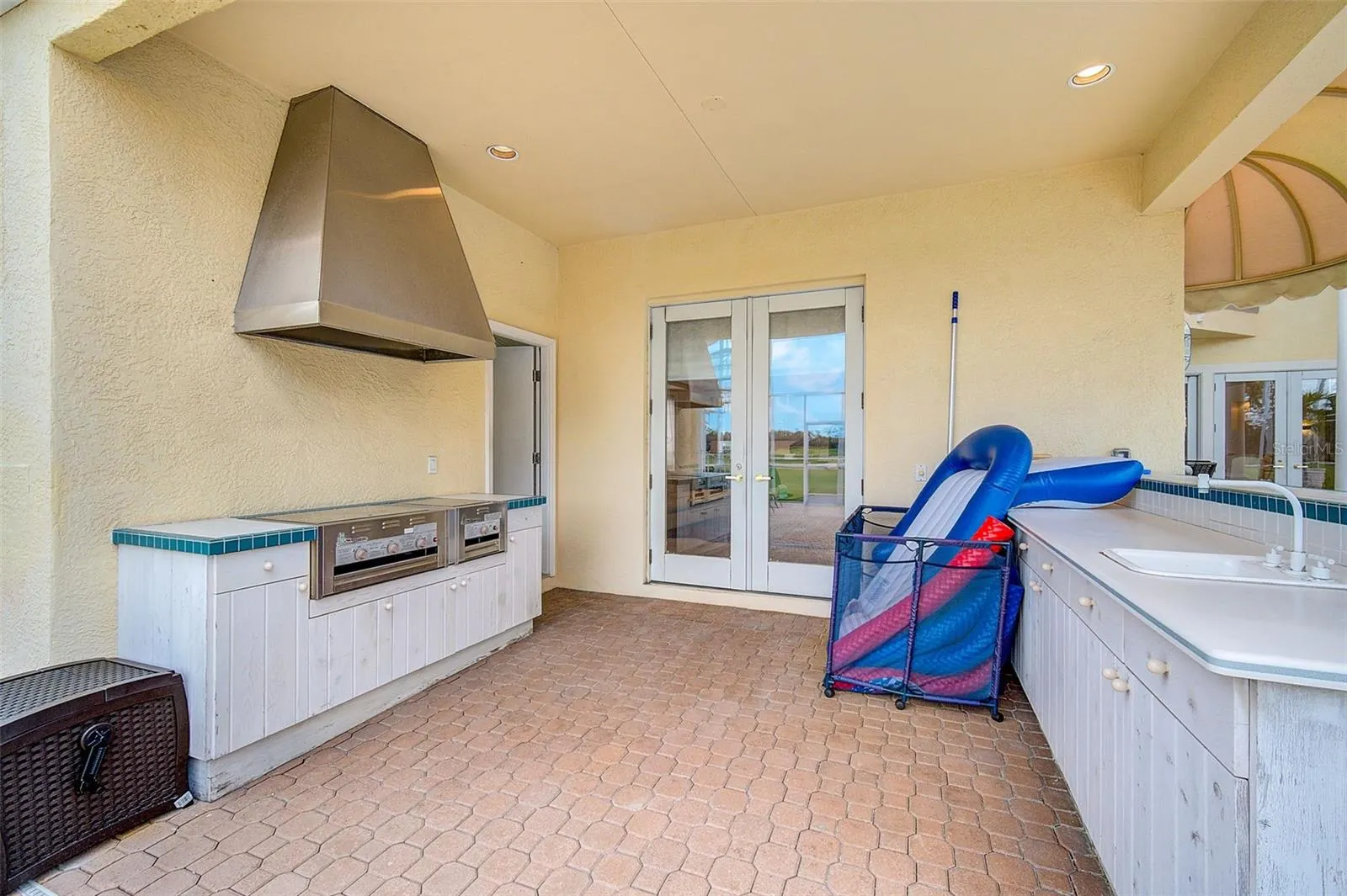 4198 BOCA POINTE DR