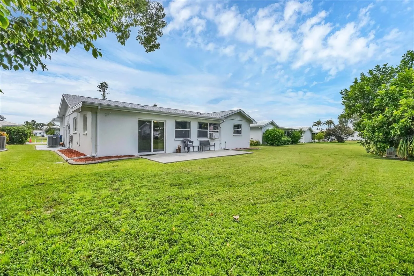 4203 NEIL LN