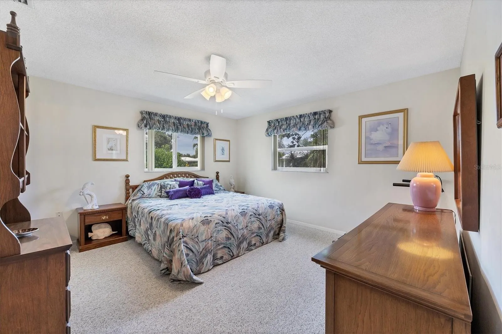 4203 NEIL LN