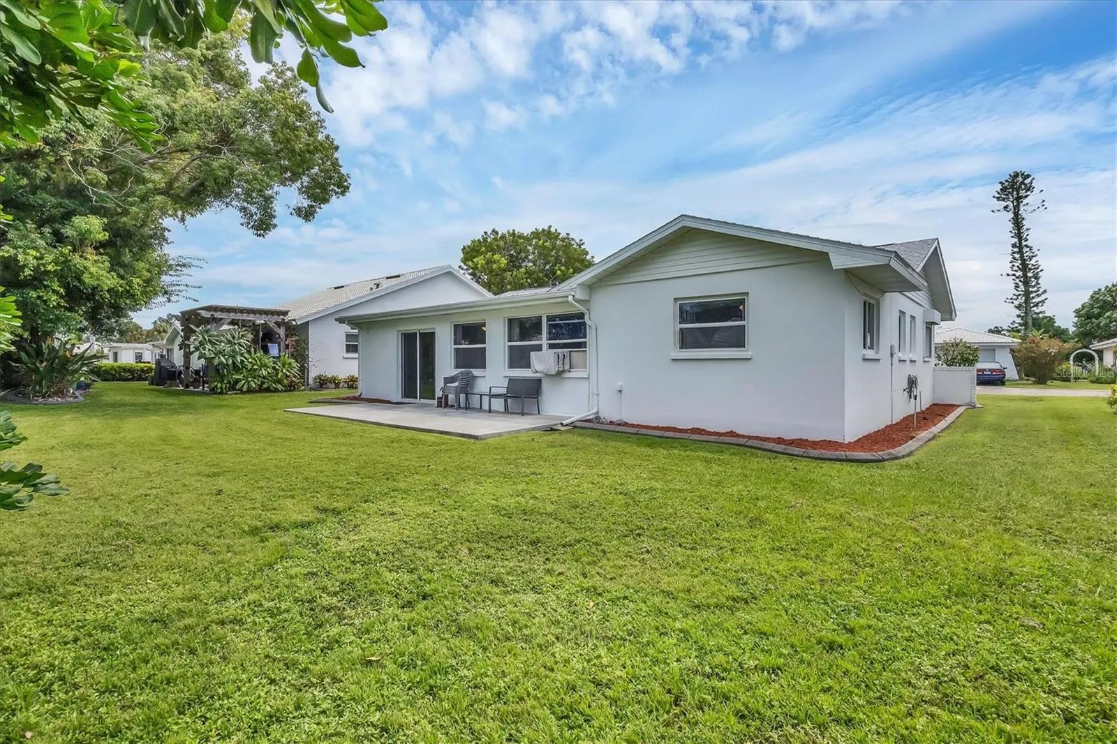 4203 NEIL LN