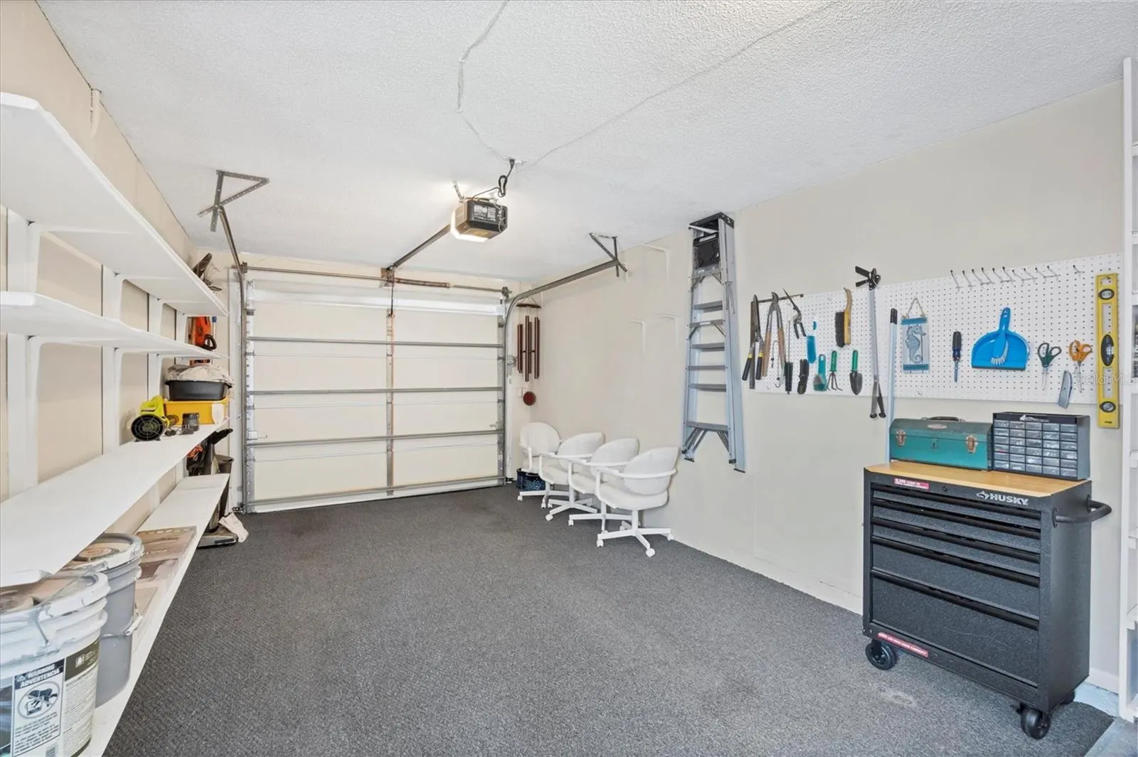 4203 NEIL LN