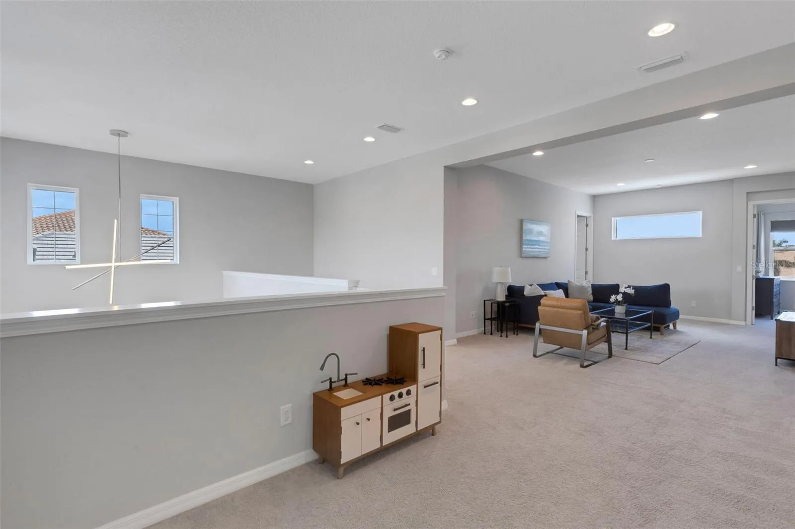 5718 TITLE ROW DR