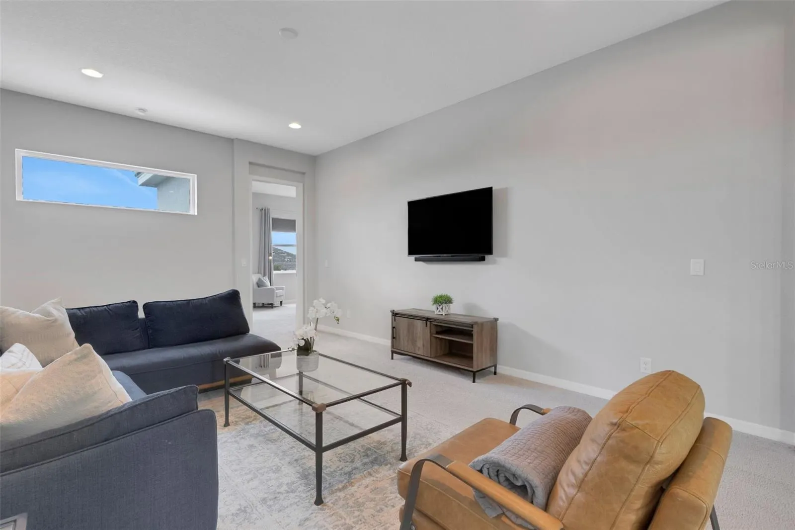 5718 TITLE ROW DR