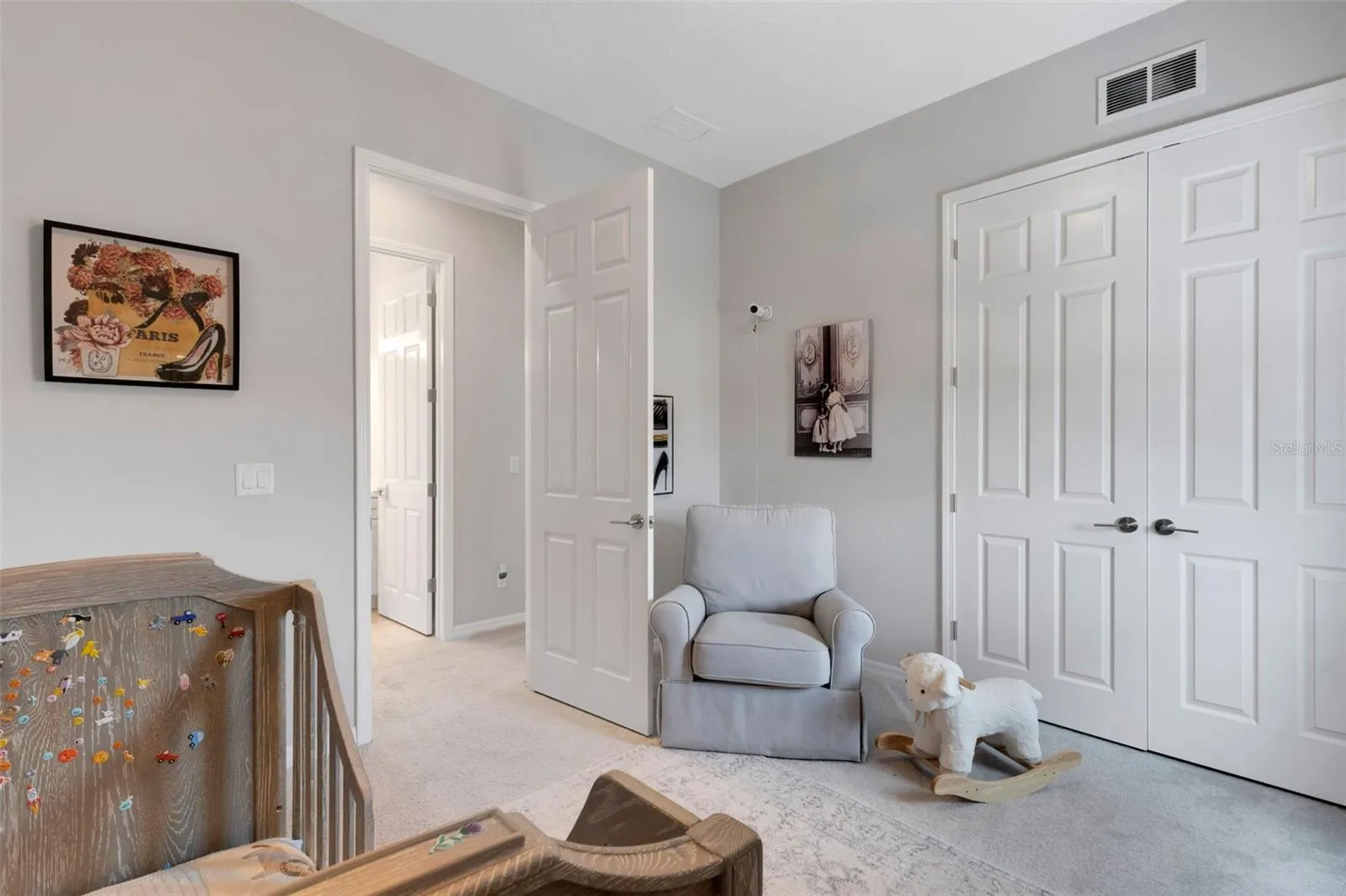 5718 TITLE ROW DR