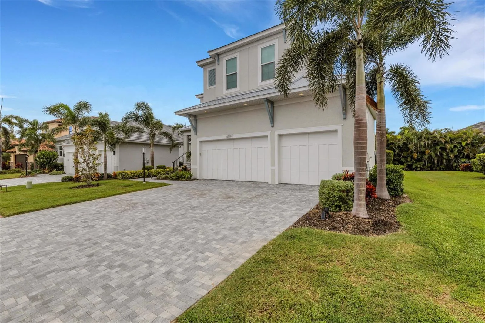 5718 TITLE ROW DR