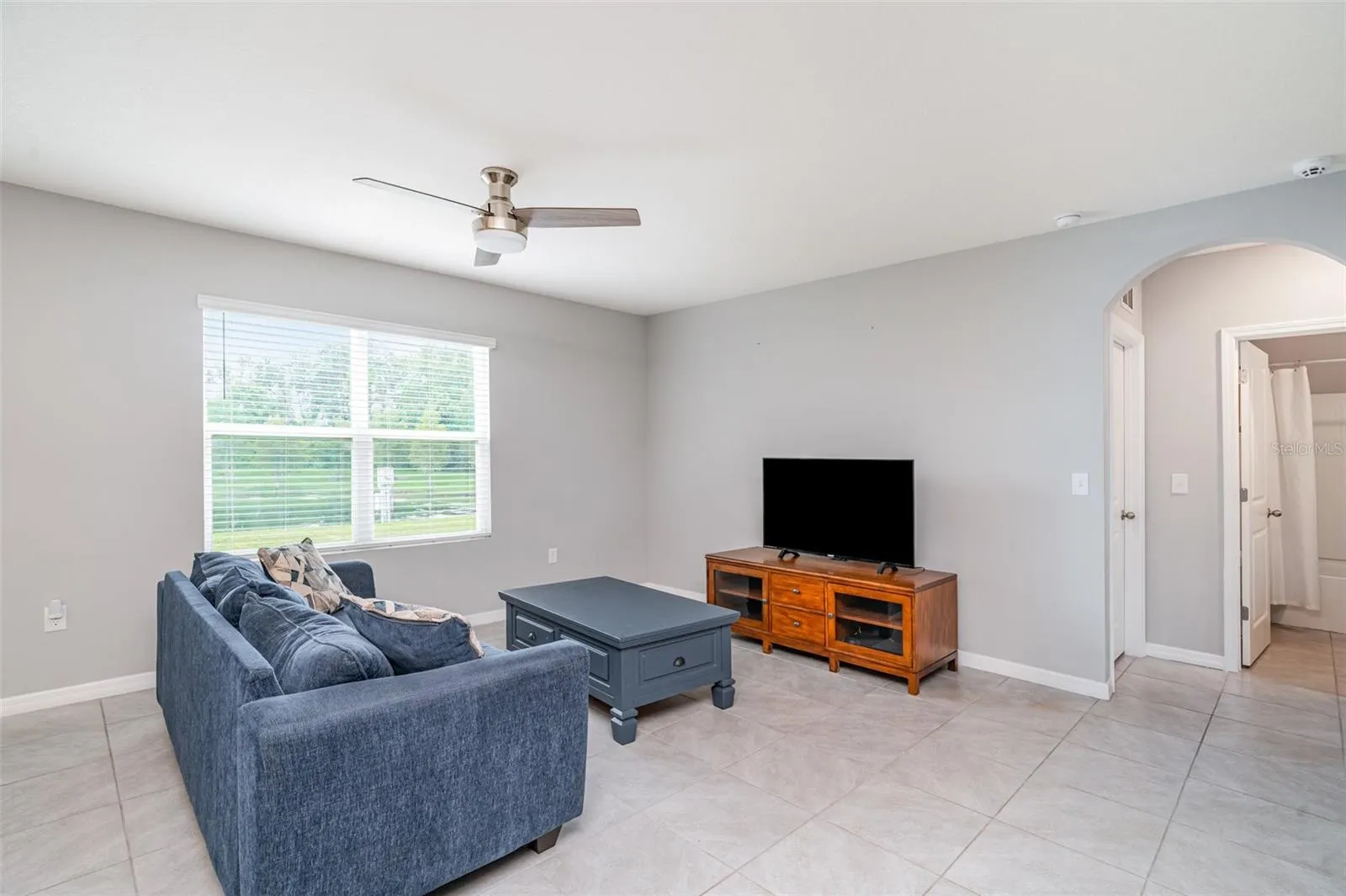 2725 GREENLEAF TER