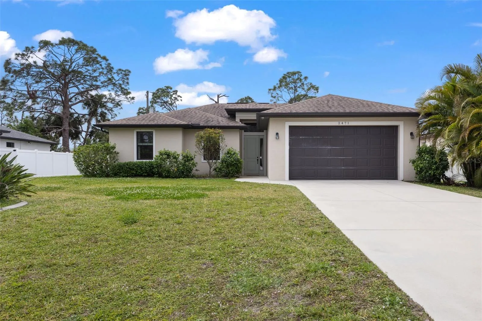 2471 W PRICE BLVD