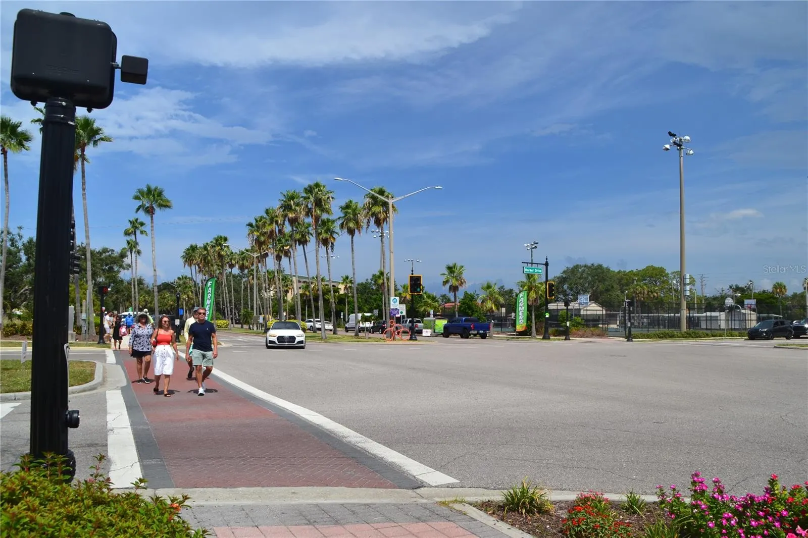 1275 TARPON CENTER DR #107, #107
